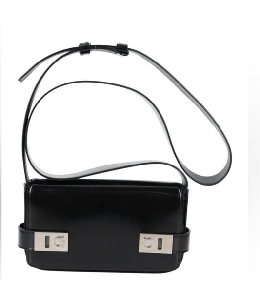 SALVATORE FERRAGAMO Gancini Sholder Bag Patent Leather Black